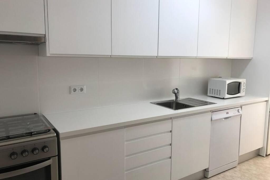 Apartamento Millenium Vista Mar- 2 Passos Da Praia Quarteira Ngoại thất bức ảnh